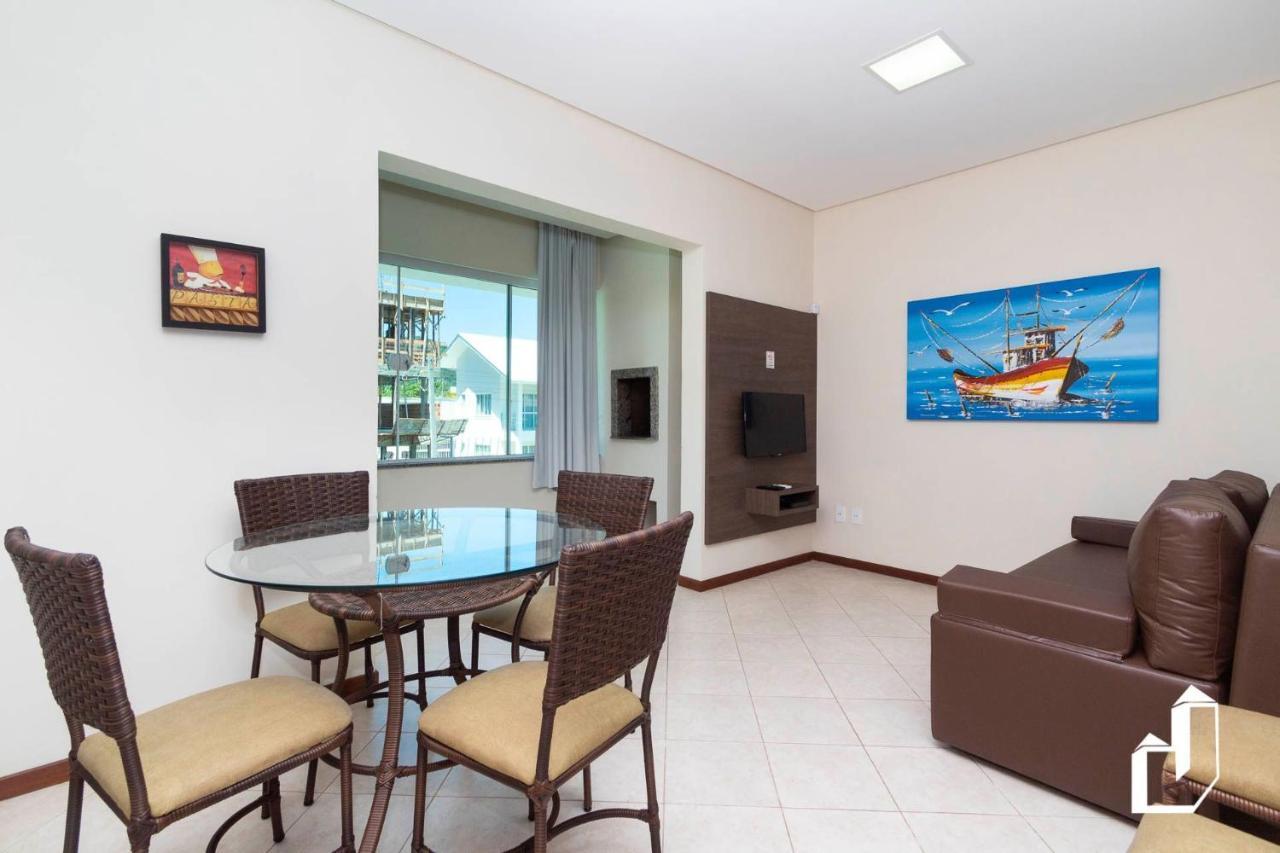 Apartamento Com 02 Dormitorios Aqui E So Trazer As Malas E Aproveitar As Ferias บอมบินญัส ภายนอก รูปภาพ