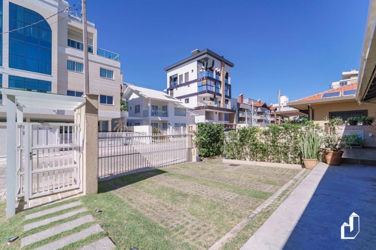 Apartamento Com 02 Dormitorios Aqui E So Trazer As Malas E Aproveitar As Ferias บอมบินญัส ภายนอก รูปภาพ